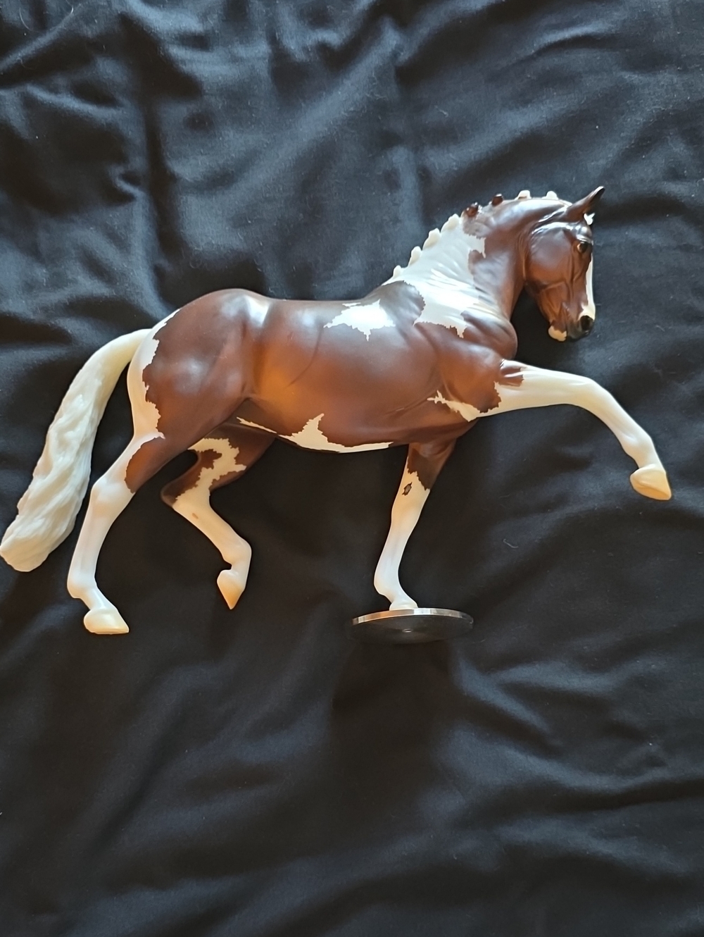 Traditional Breyer Adiah HP With Metal Stand